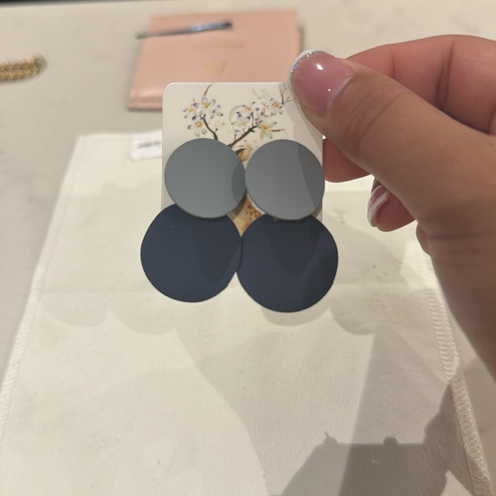 Fashion earrings
